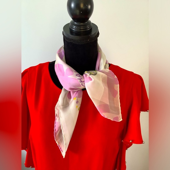 LOVELY AUTHENTIC CHANEL SCARF 💖💖 - Picture 1 of 8